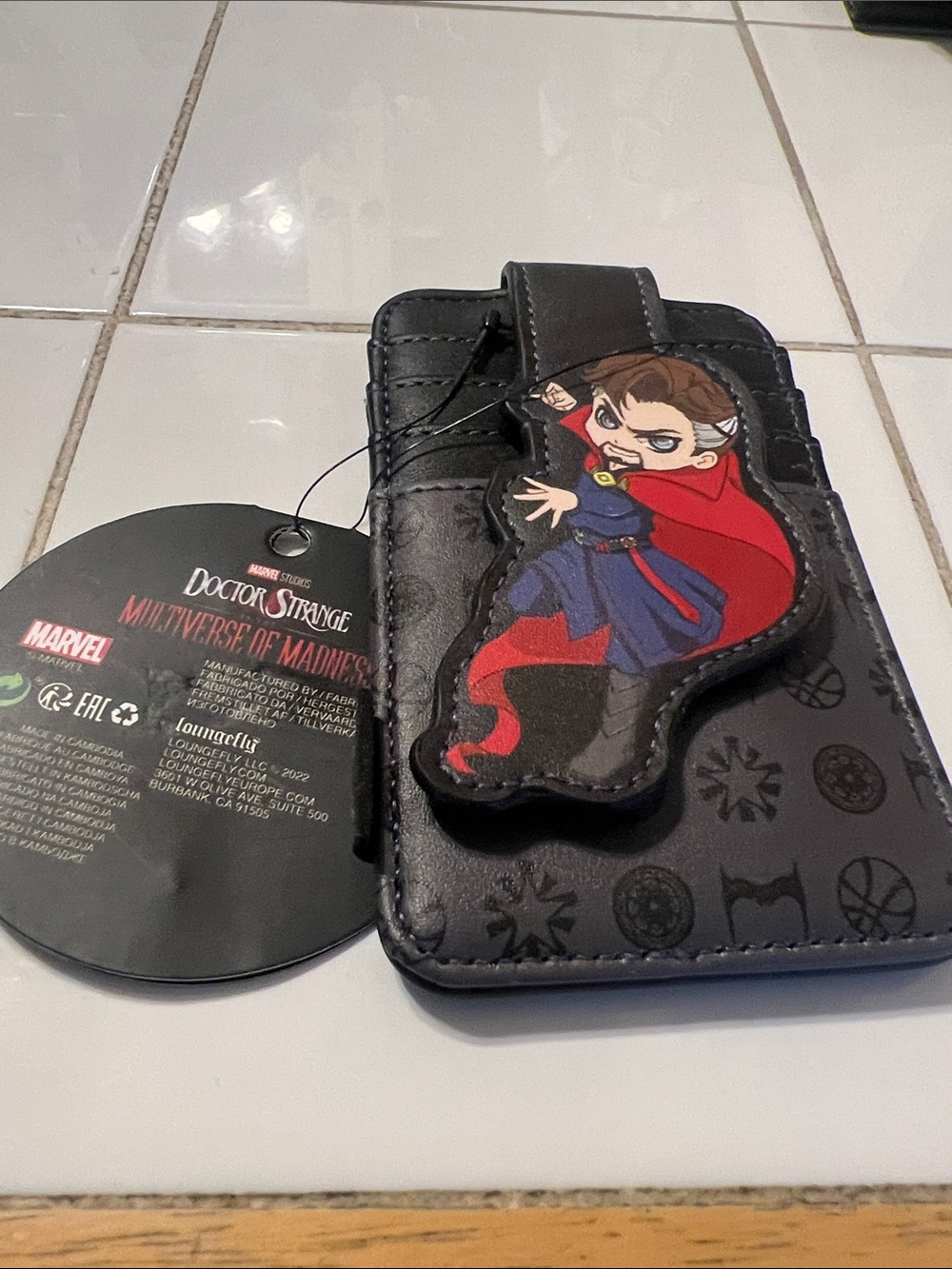 Marvel Doctor Strange Cardholder with Red Cloak Charm